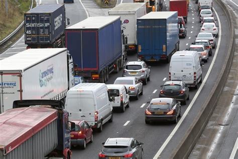 M62 Crash Severe Delays Of 40 Minutes With All Lanes Stopped After A