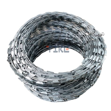 Bto22 Hot Dipped Galvanized Concertina Razor Wire Fence Razor Wire Prison Fence And Razor