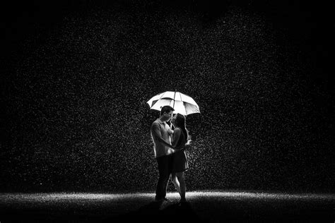 Engagement Photos In The Rain