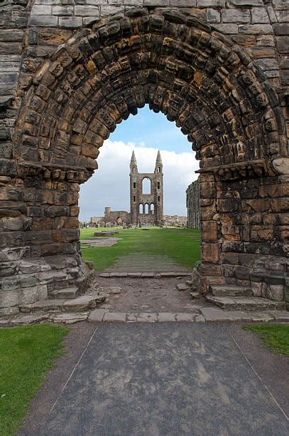 280 St Andrews Cathedral Glasgow Foto Foto Foto Stok Potret And Gambar