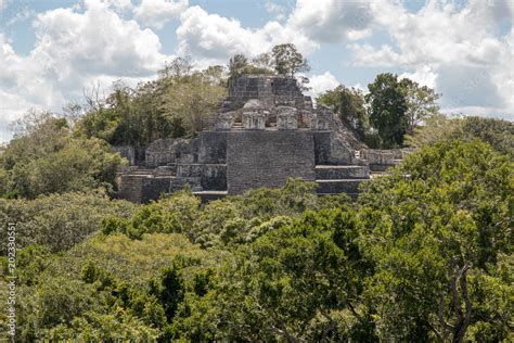 Foto de Calakmul Pyramiden Maya Mayakultur Mayastätte Ruine