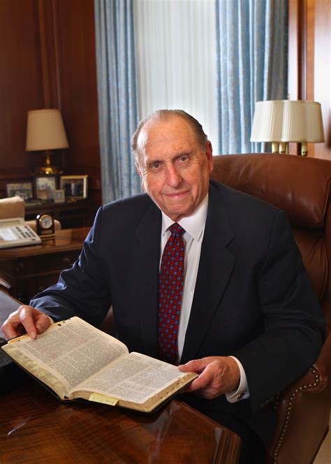 Thomas S Monson President Of The Mormon Church Dies At Age 90