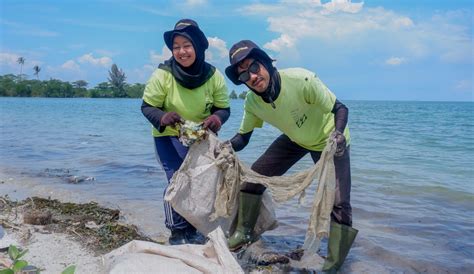 Cerita Anak Muda Di Bintan Pungut Ton Sampah Laut