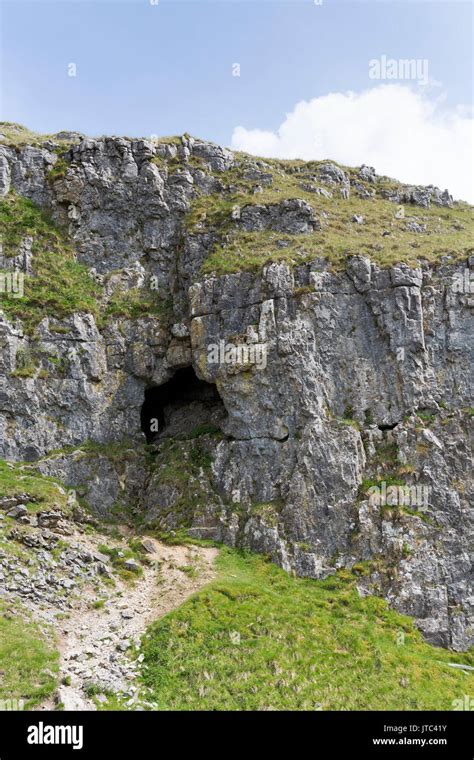 Geology Of The Dales Hi Res Stock Photography And Images Alamy