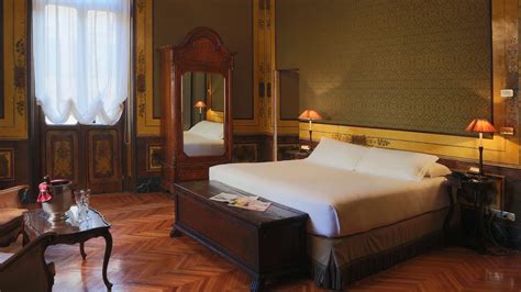 When In Rome… STAY at Hotel Locarno | What We Adore