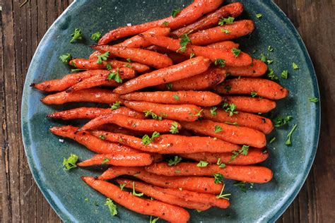 Roasted Carrots With Harissa Pomegranate Glaze — Jillian Rae Cooks