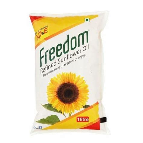 Fortune Freedom Refined Sunflower Oil Packaging Type Plastic