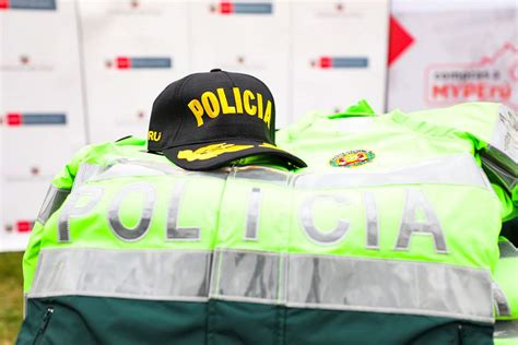 MYPE entregan prendas a la Policía Nacional por un valor de S 143