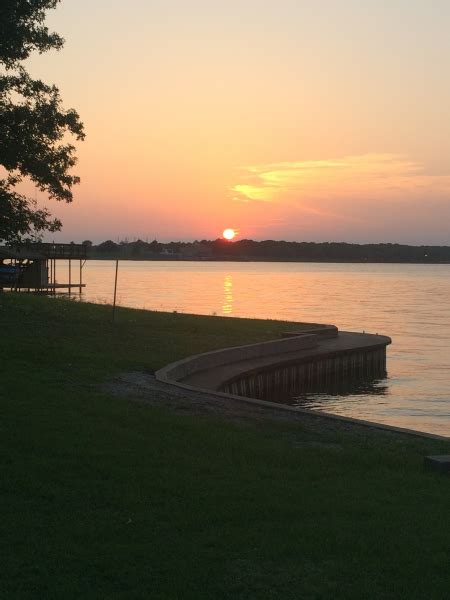 Cedar Creek Lake in Pictures: Sunset at Cedar Creek Lake