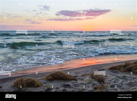 Lake Michigan Sunset Sunset Horizon Over The Waves Blue Waters Of Lake