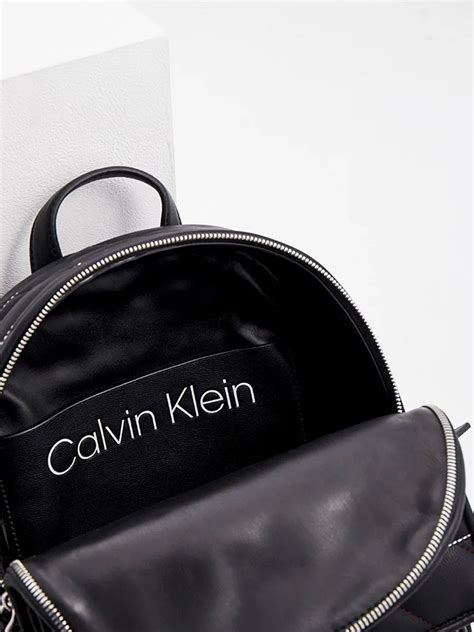 Рюкзаки Calvin Klein K60K607256_BAX0 для жінок, колір: Чорний - купити ...