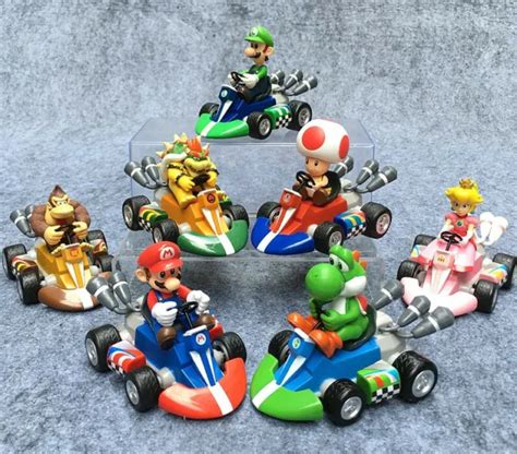 SUPER MARIO BROS Luigi Bowser Peach Yoshi Racers Racing Kart Pullback