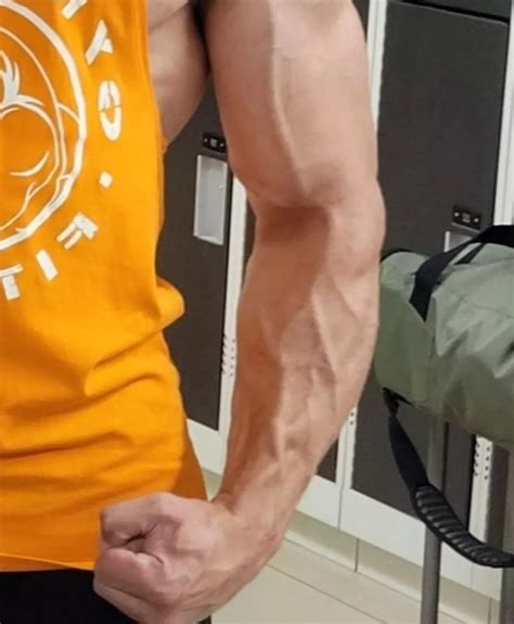 Gains ðŸðŸðŸ nudes forearmporn NUDE PICS ORG