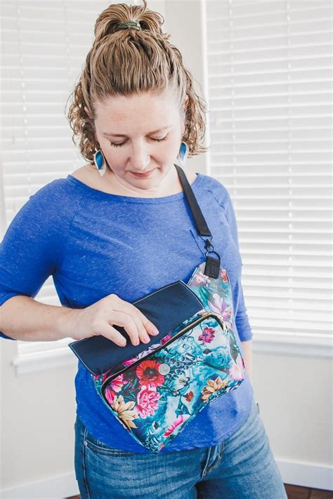 Versatile Hip Cross Body Bag Free Sewing Pattern