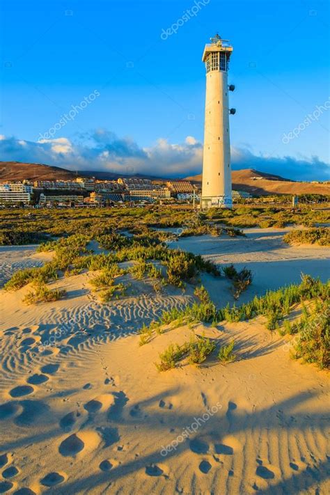 Faro En La Playa De Morro Jable En La Pen Nsula De Jandia En La Luz Del