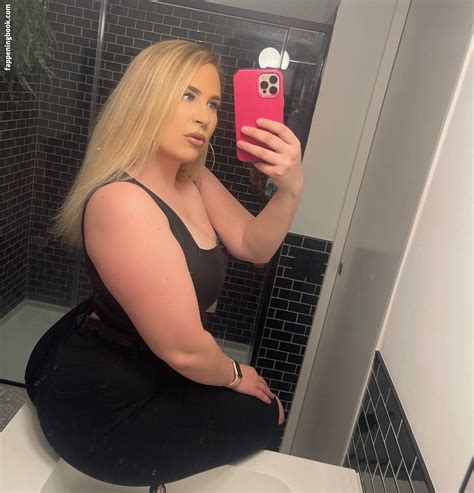 Sophie Turner Nude OnlyFans Leaks Fappening FappeningBook