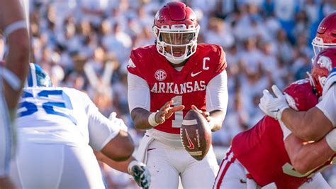 Hogs Dalton Wagner Kj Jefferson On Offense In Win Over Byu Sports Illustrated All Hogs News