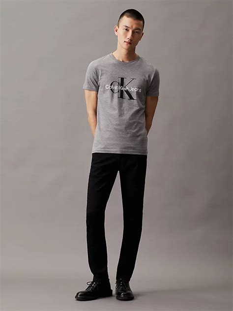 Slim Monogram T Shirt Calvin Klein® J30j320935p2d