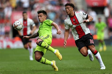 Lisandro Martinez Stars In Man Utds Win At Southampton