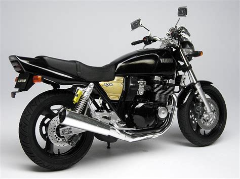 Aoshima Yamaha Xjr