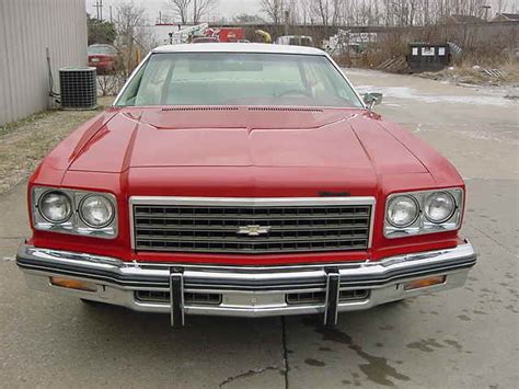 1976 CHEVROLET IMPALA CUSTOM COUPE, ONLY 67K. MILES, RED, NO RUST , 350 AUTO AC