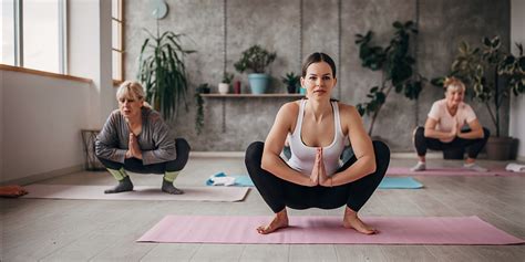 Yoga Ormonale Come Si Pratica Benefici E Asana Roba Da Donne