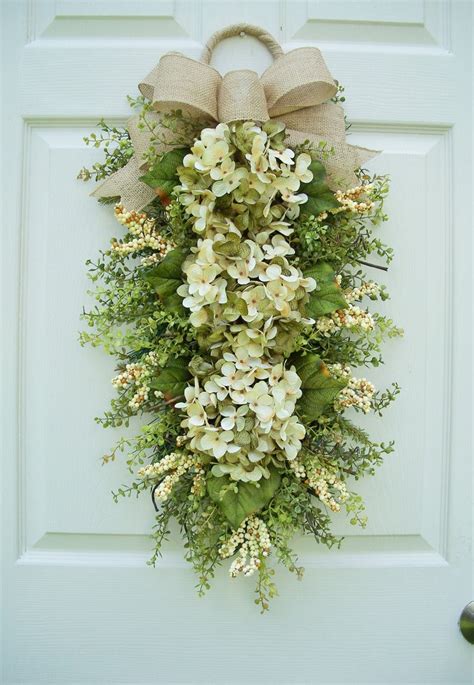 Refreshing Handmade Floral Summer Wreath Designs You Ve Gotta Hang