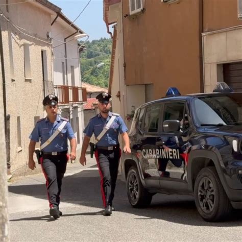 Anziana Salvata Dai Carabinieri Di Carlopoli L Hanno Trovata A Terra