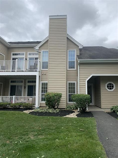 1111 Hampton Place Blvd Unit 1111 Troy Ny 12180 Condo For Rent In
