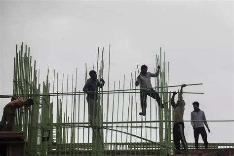 Fitch Cuts India Gdp Forecast For Fy22 To 8 4