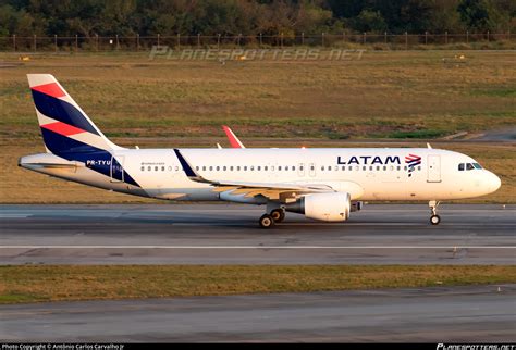 PR TYU LATAM Airlines Brasil Airbus A320 214 WL Photo by Antônio