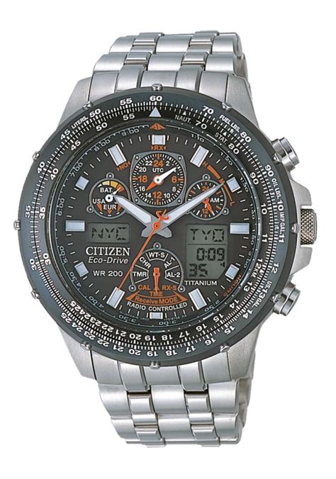 Citizen Eco Drive Promaster Sky Herren Funkchronograph Titanium Skyhawk