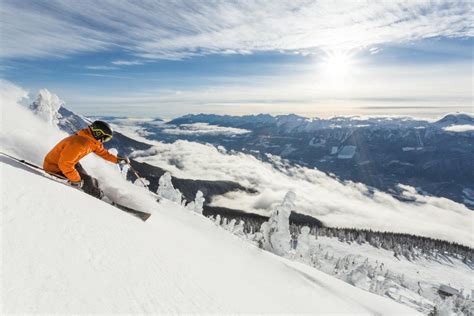 Revelstoke Mountain Resort • Ski Holiday • Reviews • Skiing