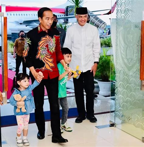 Presiden Jokowi Dan Keluarga Besok Shalat Ied Di Masjid Sheikh Zayed