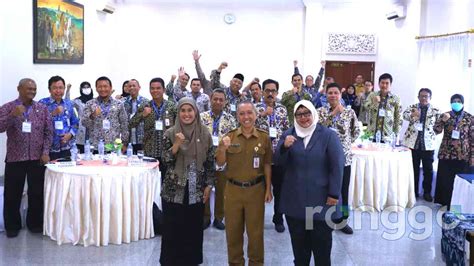 Kepala Dinas Di Lingkup Pemkab Tuban Ikuti Mastering Leadership