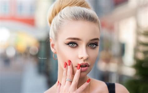 Face Portrait Blonde Maksim Romanov Eyeliner Women Red Nails