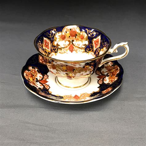 Royal Albert Heirloom Cup And Saucer Echo S China