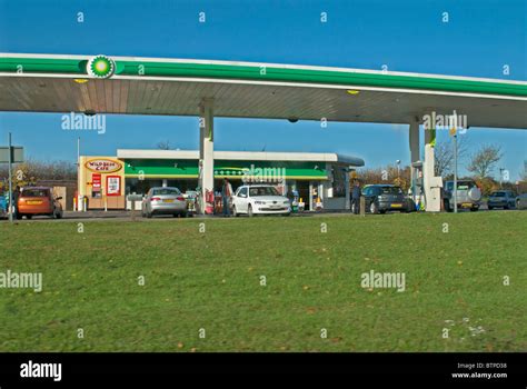 Bp Petrol Station Hi Res Stock Photography And Images Alamy