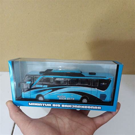 Jual Miniatur Bis Subur Jaya Captain Amerika Skala 1 64 Seukuran Hot Wheels Shopee Indonesia