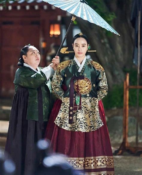 Kim Hye Soo Dan Park Jun Myun Di Under The Queens Umbrella