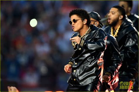 Bruno Mars Super Bowl Halftime Show 2016 Video WATCH NOW Photo