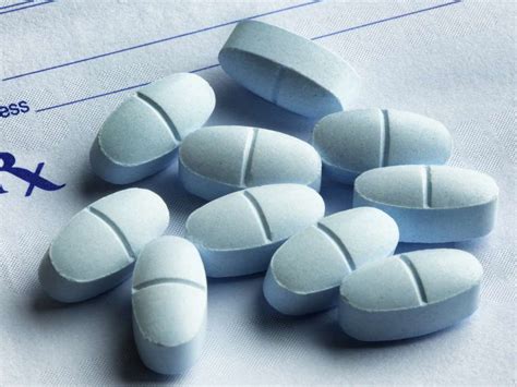 Clindamycin: Side effects, dosage, uses, and more