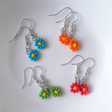 Daisy Flower Bead Earrings Etsy In Beaded Jewelry Diy Etsy