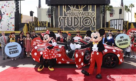 Minnie Mouse Heads To Hollywood For Her Star On The Hollywood Walk Of Fame Allears