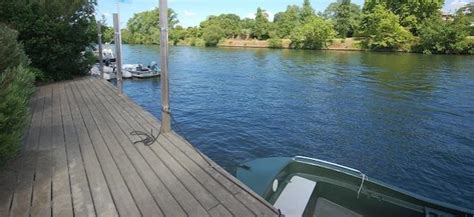 Thames Ditton Island