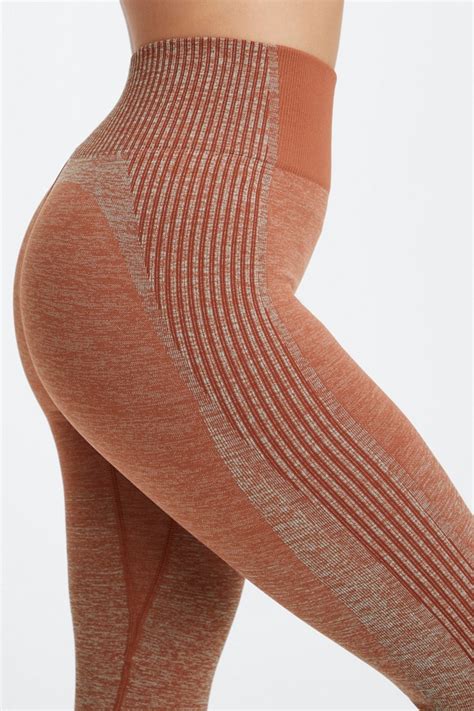 Ombre Seamless Ultra High Waisted Legging Fabletics