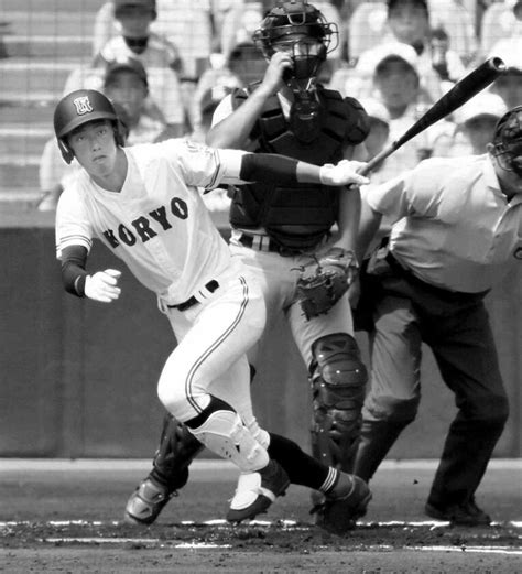 写真： 第99回 夏の甲子園 （第12日）／東海大菅生が初4強／花咲徳栄も 最多本塁打記録64本に／ベスト4そろう 沖縄タイムス＋プラス