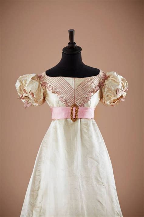 Historical Accuracy Reincarnated Historical Dresses Vintage Dresses