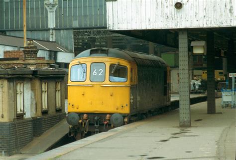 British Rail Class 33 Loco 33210 London Waterloo Slim Jim… Flickr