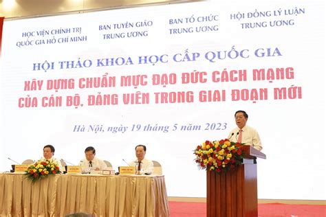 Xây dựng môi trường đạo đức trong giáo dục đạo đức cách mạng cho cán bộ